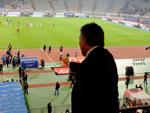 11. Cumhurbaşkanı Abdullah Gül Beşiktaş-Partizan Karşılaşmasını Tribünden İzledi